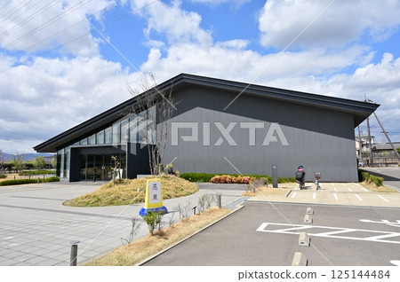 茶具、茶葉及宇治町交流中心（京都府宇治市） 125144484