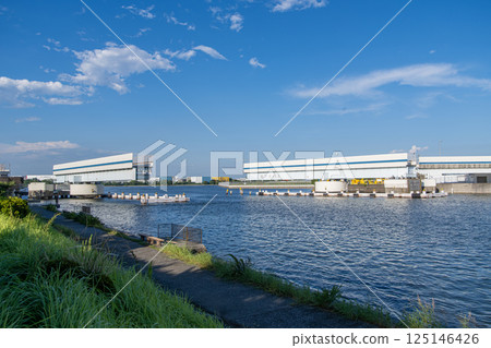 羽田活動橋和蝦鳥川 - 日本東京大田區 125146426