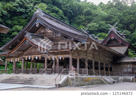Miho Shrine, the main shrine of Ebisu Shrine 125146872