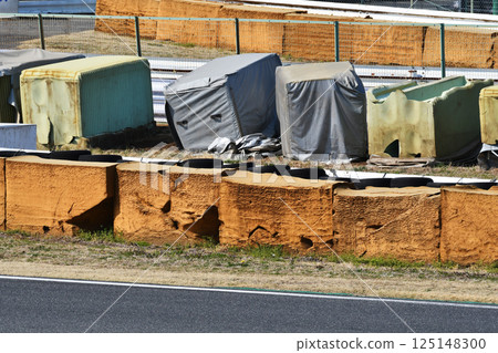 Circuit sponge barrier_02 Circuit sponge barrier_02 125148300
