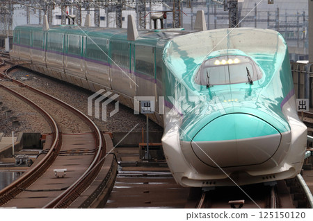 Hokkaido Shinkansen H5 Series (10-car train: running alone south of Sendai) 125150120