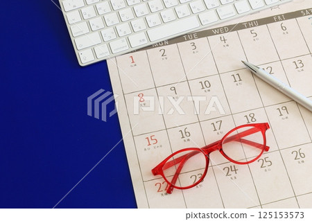 Schedule management, shift management, office work Schedule management, shift management, office work 125153573