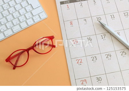 Schedule management, shift management, office work 125153575