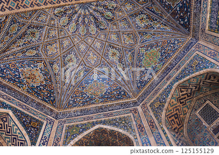 Ceiling of a historic Tilya-Kori Madrasah. Samarkand, Uzbekistan Ceiling of a historic Tilya-Kori Madrasah. Samarkand, Uzbekistan 125155129