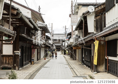 長濱市大道寺的參道與山門 長濱市大道寺的參道與山門 125155698