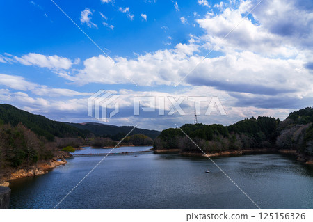 Nunome Dam during cherry blossom season - Clouds rising above Nunome Lake ⑬ Nunome Dam during cherry blossom season - Clouds rising above Nunome Lake ⑬ 125156326