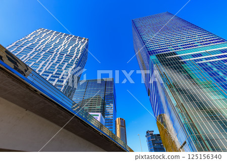 Tokyo: Shibuya Scramble Square and Shibuya Stream in front of Shibuya Station 125156340