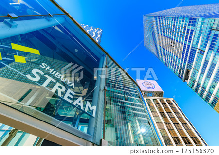 東京：澀谷車站前的澀谷Scramble廣場和澀谷Stream 125156370