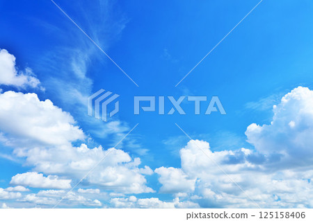夏天藍天和雲彩 125158406