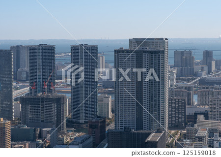 Scenery in the center of the city seen from a skyscraper 125159018