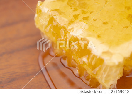 Close-up of comb honey full of honey 125159040