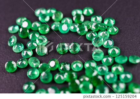 Emerald Emerald 125159204