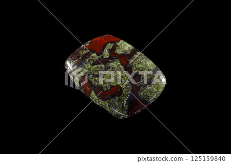 大自然繪製的龍血碧玉圖案 大自然繪製的龍血碧玉圖案 125159840