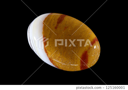 Mookite: A stone that harbors a landscape Mookite: A stone that harbors a landscape 125160001