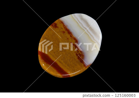 Mookite: A stone that harbors a landscape Mookite: A stone that harbors a landscape 125160003
