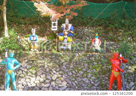 桃太郎神社:桃太郎、他的僕人與惡魔的雕像 桃太郎神社:桃太郎、他的僕人與惡魔的雕像 125161200