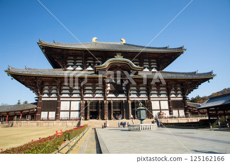 Nara National Treasure Kegon Sect Daihonzan Todaiji Temple Great Buddha Hall (Kondo) 125162166