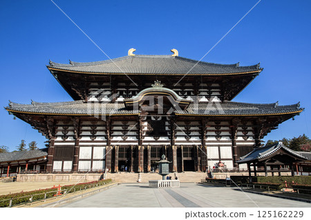 Nara National Treasure Kegon Sect Daihonzan Todaiji Temple Great Buddha Hall (Kondo) 125162229