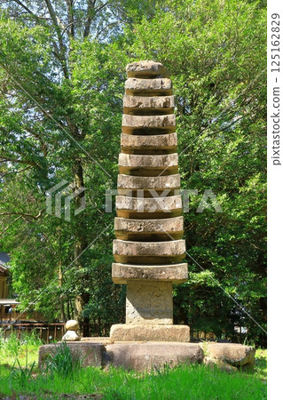 檜熊寺史蹟十三層石塔（重要文化財產） 125162829