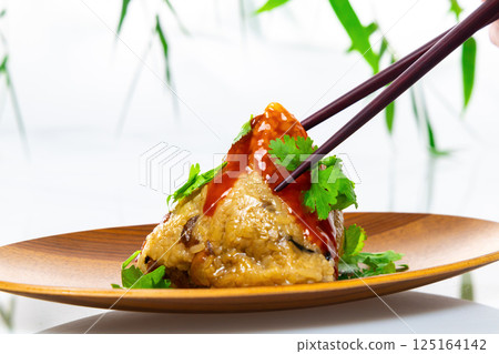 Zongzi, China, Dragon Boat Festival, glutinous rice, fillings 125164142