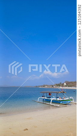 boat on the tropical sea boat on the tropical sea 125164392
