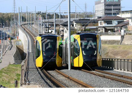 輕軌列車進出 125164750