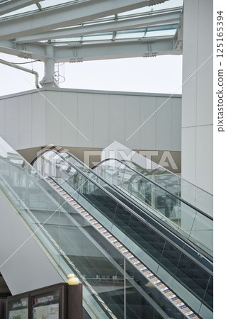 戶外自動扶梯 125165394