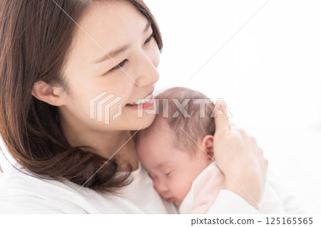 Mother and baby Mother and baby 125165565