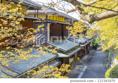 Kyoto Yoshida Kaguraoka: Taisho-era houses 125165870