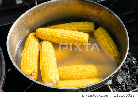 Boiled Corn Cobs in Large Pot at Street Food Market 125166028