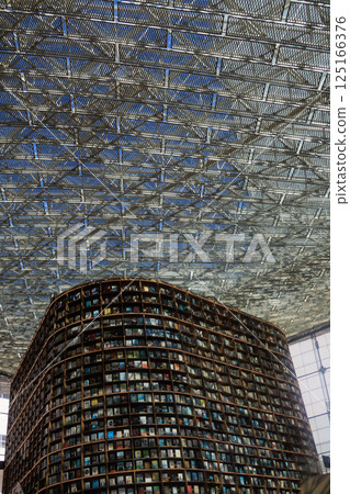 Starry Night Library, a new spot in Korea 125166376