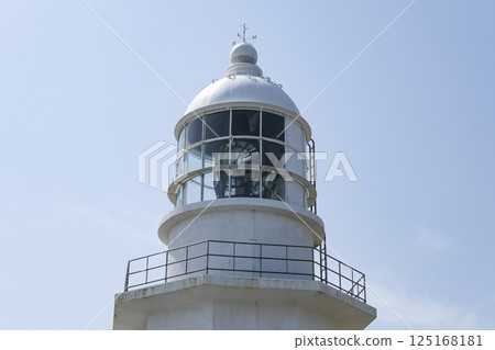 三浦半島東端的劍崎燈塔 三浦半島東端的劍崎燈塔 125168181