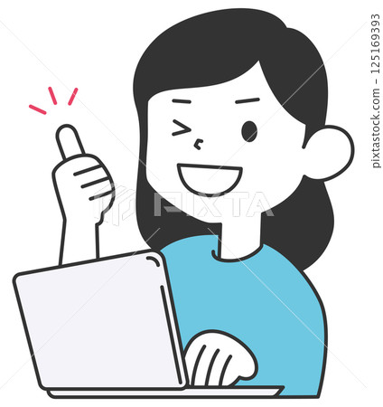 一位女士在操作電腦時豎起大拇指 125169393