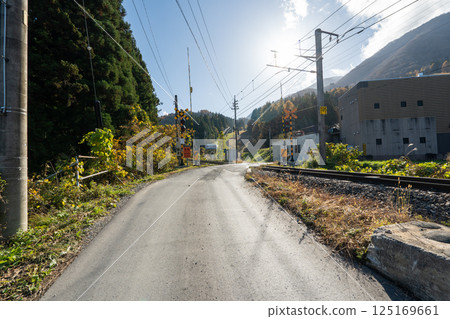 The historic old road "Salt Road" and its surrounding areas 125169661