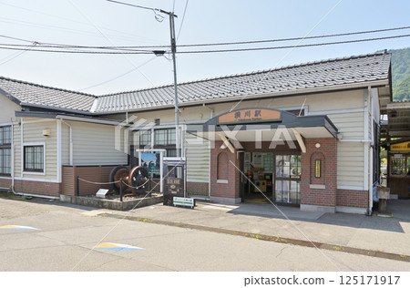 鐵路 JR 東日本:橫川站 安中市松井田町車站大樓 鐵路 JR 東日本:橫川站 安中市松井田町車站大樓 125171917