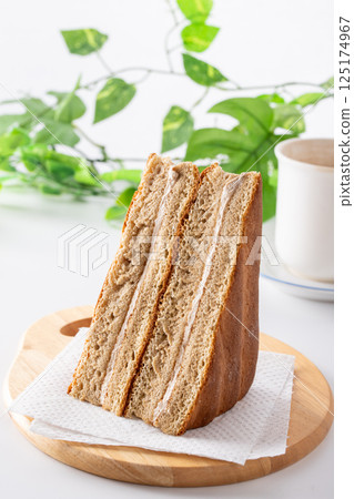 Coffee cream sandwich 125174967