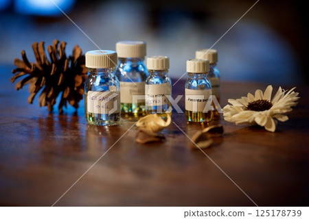 Perfume Workshop Set with Essential Oils and Natural Elements Perfume Workshop Set with Essential Oils and Natural Elements 125178739