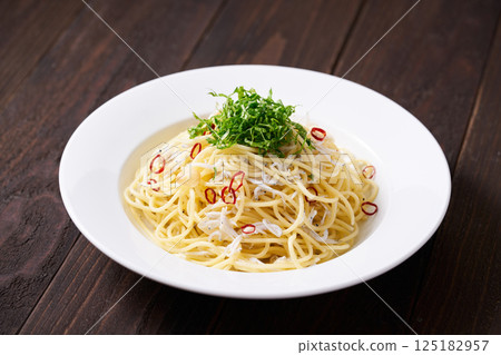 煮銀魚辣椒 125182957