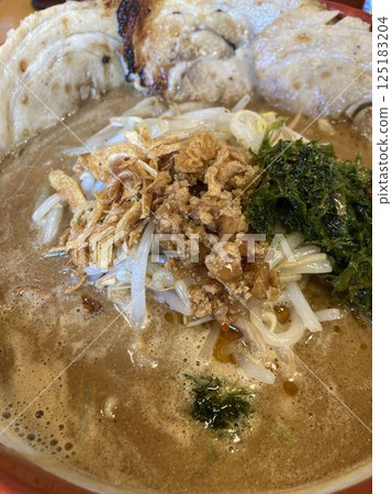 在味噌拉麵專賣店吃“味噌拉麵” 125183204