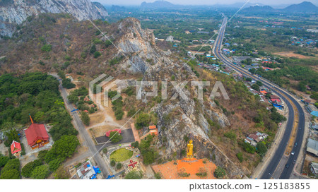 the high way pass in front of wat Tham Khao Ngu 125183855