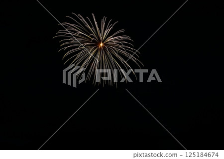 Radiating fireworks at the Kochi City Summer Fireworks Festival 125184674