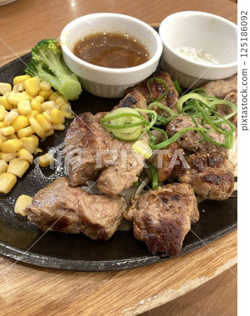 "Cut steak" eaten at a family restaurant "Cut steak" eaten at a family restaurant 125186092