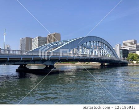 "Eitai Bridge" over the Sumida River 125186915
