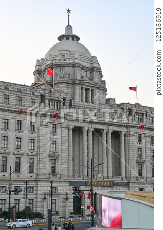Shanghai Bund Building Complex (Former Huifeng Bank Shanghai Branch) 125186919