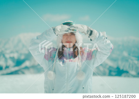 snowboarder, snowboard, snowboarding 125187200