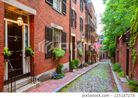 Acorn street Beacon Hill cobblestone Boston Acorn street Beacon Hill cobblestone Boston 125187278