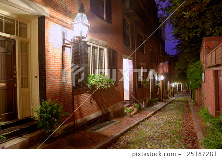 Acorn street Beacon Hill cobblestone Boston 125187281