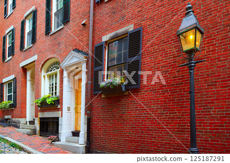 Acorn street Beacon Hill cobblestone Boston Acorn street Beacon Hill cobblestone Boston 125187291