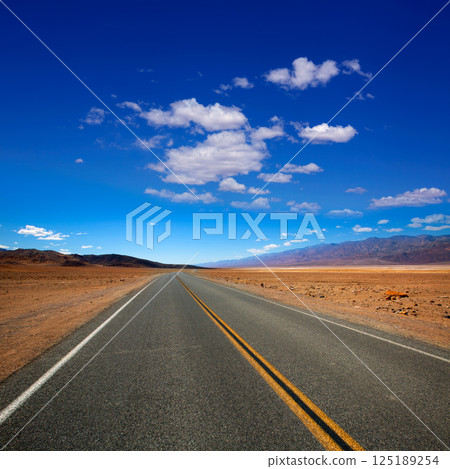 Deserted Route 190 highway in Death Valley California Deserted Route 190 highway in Death Valley California 125189254
