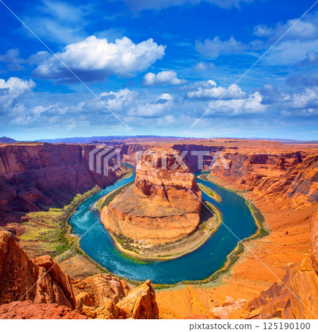 Arizona Horseshoe Bend meander of Colorado River 125190100